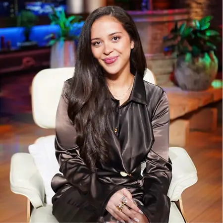 Julia Dunfrund, Founder | Social Media Strategist & Growth Lead on Influential Women