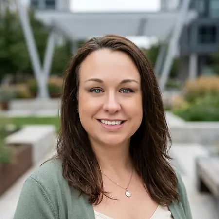 Ursula Richardson, Author on Influential Women