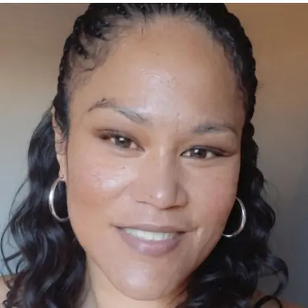 Doreen Nuusolia Alualu, Founder on Influential Women