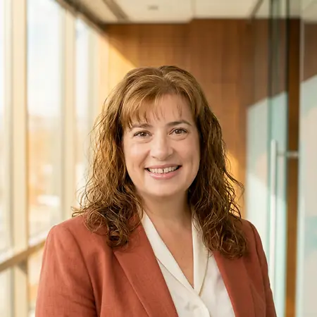Amber McCreadie, BSBA, AVP, Branch Manager on Influential Women