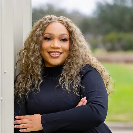 Jennifer Olanikawo, Executive Assistant on Influential Women