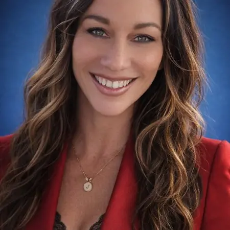 Sarah Bench, Senior Paralegal on Influential Women