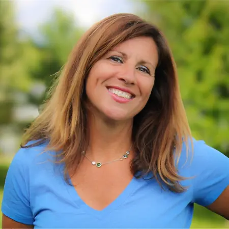 Andrea Tait, Life and Wellness Coach, Motivated Speaker, Author on Influential Women