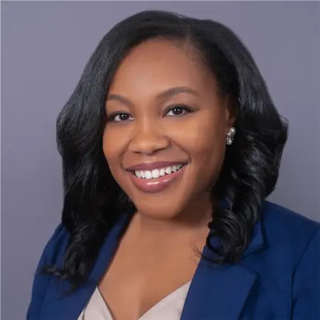 Kayla Walter, Senior Account Manager | Corporate Growth on Influential Women