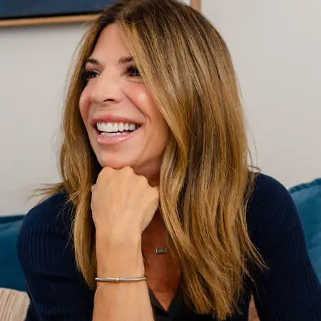 Ellen Arcamone, Psychotherapist on Influential Women
