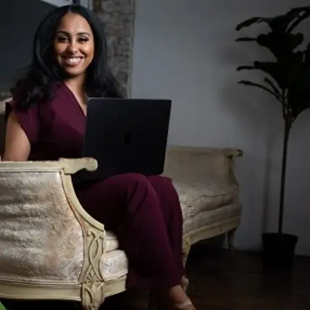 Summer Solano, Social Media Manager on Influential Women