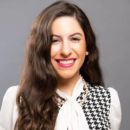 Carissa Arceri, Consultant at Vertical Relevance on Influential Women