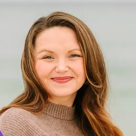 Chelsie Schelkopf, Recruiting Manager on Influential Women