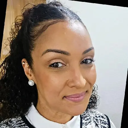 Jinet Pichardo Marquez, Account Executive on Influential Women