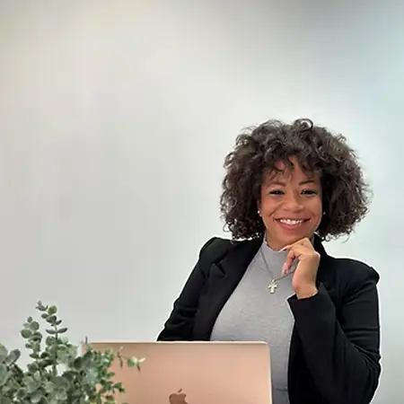 Kelli Lewis, Owner / Founder on Influential Women