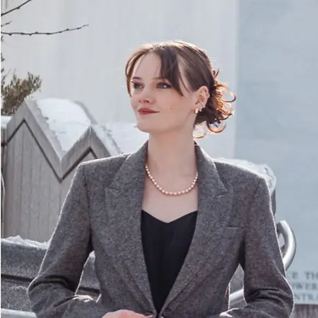 Madeline Schulz, Research Assistant on Influential Women