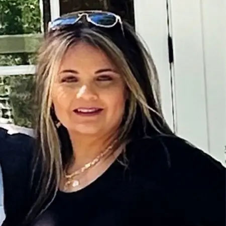 Susie Quiroz, Independent Agent on Influential Women