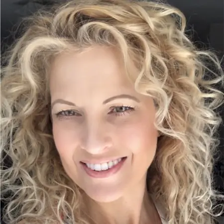 Jo Salcedo, Sr. Product and Sales Training Specialist DEXIS IOS on Influential Women