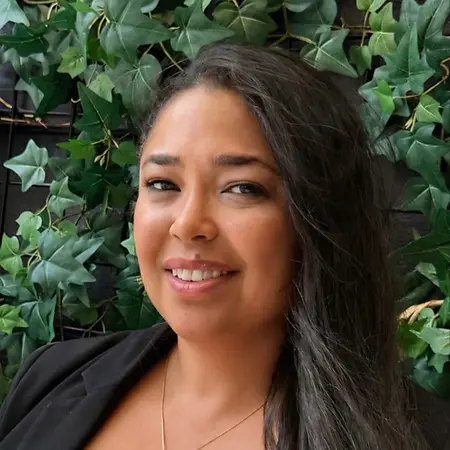 Milena  Morais, Owner/Founder on Influential Women