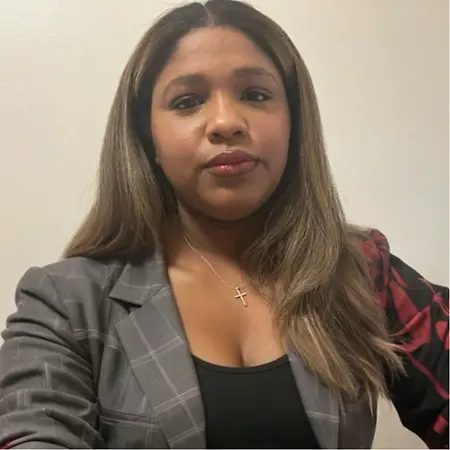 Stefanie Bassaragh, Senior Associate on Influential Women