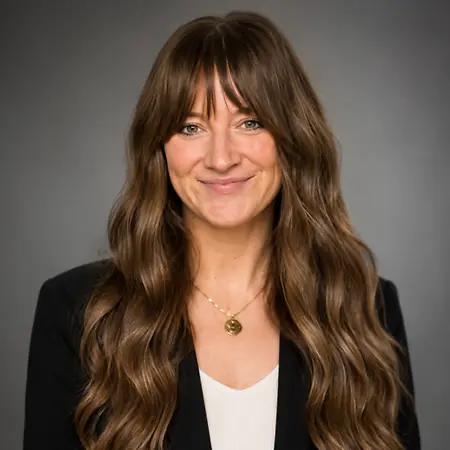 Alexis McCullough, Regional Director of Customer Experience on Influential Women