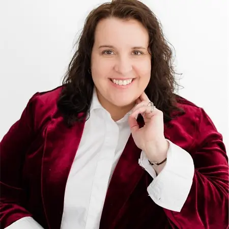 Dr. Shelley Crampton, L.P.C., Licensed Professional Counselor (LPC) | Private Practice Trauma Therapist & Clinical Supervisor on Influential Women