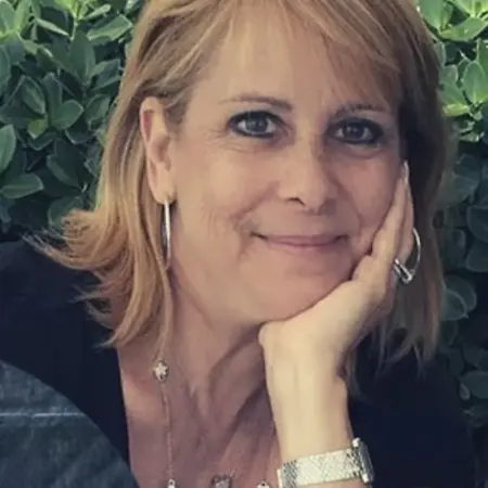Ronni Litz Julien, MS, RDN, LDN, Nutritionist and Lifestyle Coach on Influential Women
