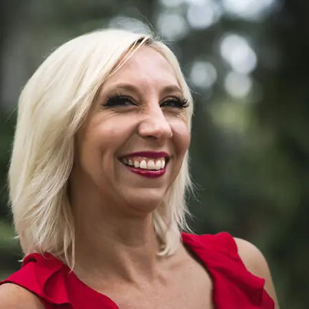 Megan Ihnen, Director of External Communications on Influential Women