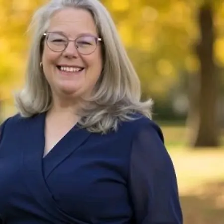 Joleene Salas, Bookkeeper and business owner on Influential Women