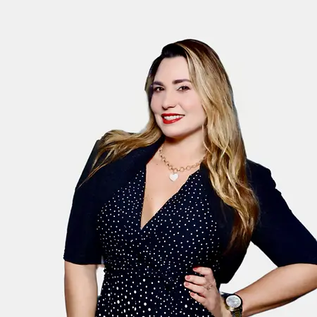 LAVIVI  PARRA, Singer-Songwriter | Clinical Psychologist | Entrepreneur | Actress | Business Owner on Influential Women