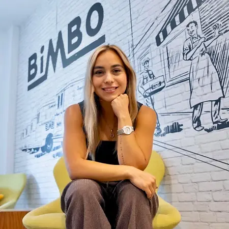 Jessica Saenz Murguia, Global Director of Internal Communications on Influential Women