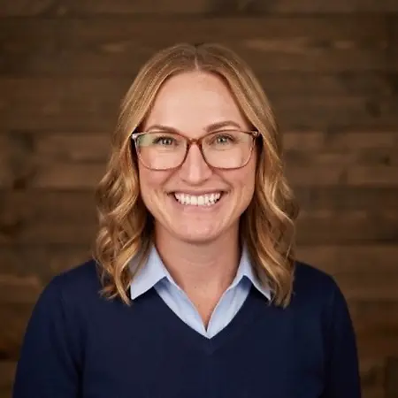 Kayla Castrup, Client Advisor on Influential Women