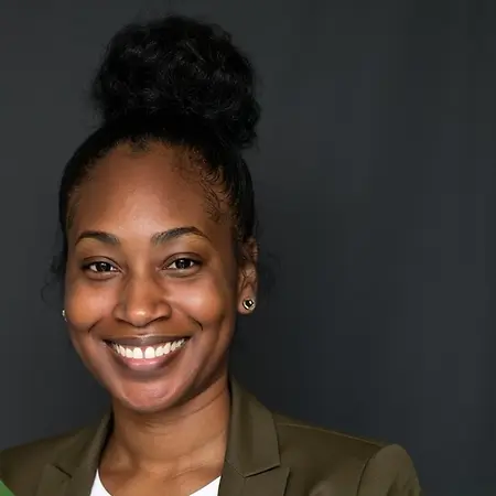 Deja Shelton, Priority Access Supervisor on Influential Women