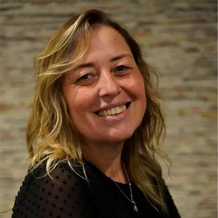 Sabine Deans, Travel Advisor on Influential Women