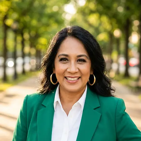 Eileen Alvarado, Executive Assistant on Influential Women