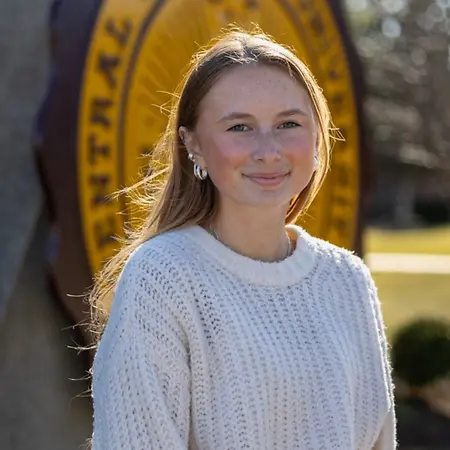 Sophia Laurain, Legal Assistant on Influential Women