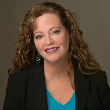 Janna Mullaney, COE, FASOA, Chief Operating Officer on Influential Women
