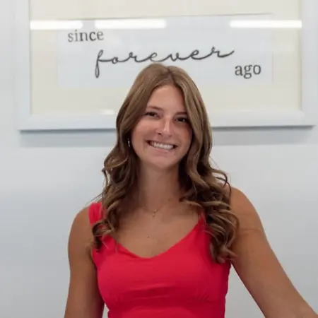 Alaina Moe, Social Media Marketing Intern on Influential Women