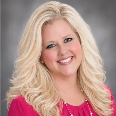 Tammy Srubar, Senior Sales Manager on Influential Women