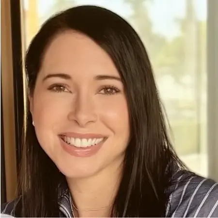 Casey Borrero, Social Media Manager, Consultant and Strategist on Influential Women