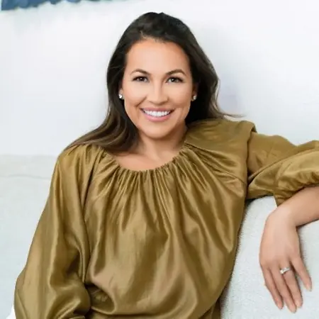 Fae Esparza, Founder, Start Solutions AI on Influential Women