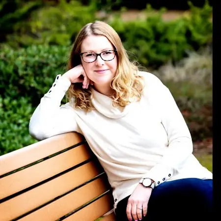 Marina Antonova, Program Director of Sonoma Social Rehabilitation Programs on Influential Women