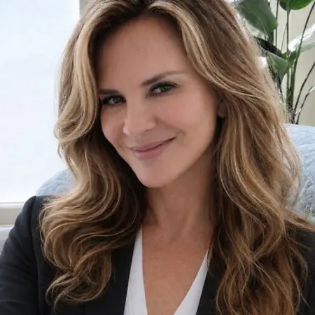 Karen Neill, Senior Financial Investigator (DEA Contractor) on Influential Women