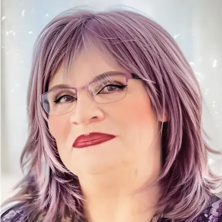 Marcy Kumer, Case Manager & Outreach Coordinator on Influential Women