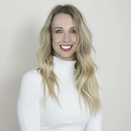 Jennifer Hubbard, Senior Customer Engagement Strategist on Influential Women