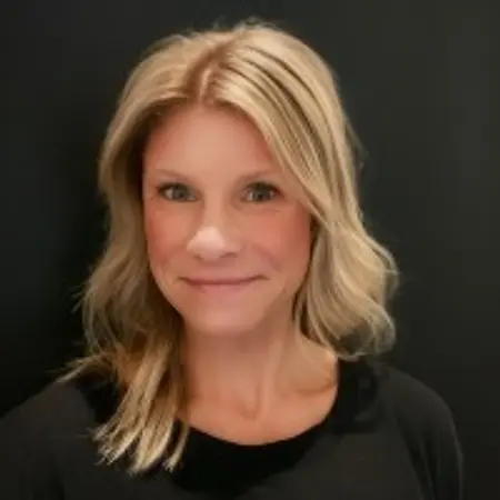 Kelly Kilgore, Sales representative on Influential Women
