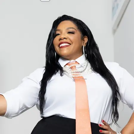 Shauna Russell, Business Owner, Mentor, Real Estate Agent on Influential Women