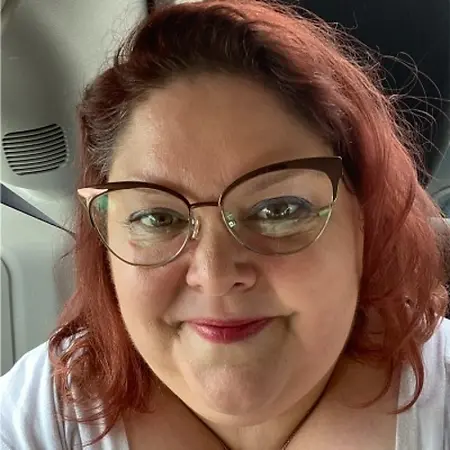 Tanda Fitzsimmons, Deputy Social Media Officer on Influential Women