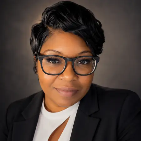 Shinere Taylor, Case Management Specialist on Influential Women