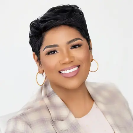 E. Tinna Jackson, Award-Winning Author | The Power Play Journal: Battle-Tested Strategies for Impactful Leadership on Influential Women