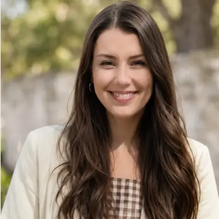 Victoria Houston, Senior Digital Marketing Manager on Influential Women
