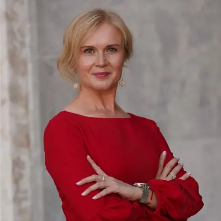 Anna Tatar, Strategic Talent Advisor | Business Development Manager on Influential Women
