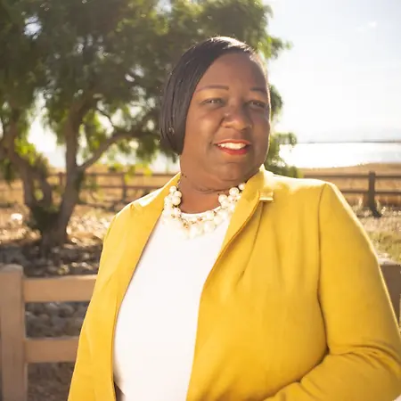 Nakia Davis, Executive Assistant to Pastor Paul Bains on Influential Women