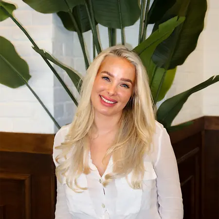 Helmi Kemppainen, Graphic Designer on Influential Women