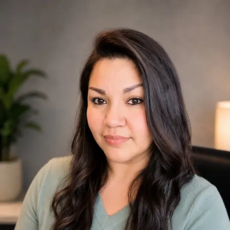 Elizabeth Villanueva, HR Recruiter on Influential Women